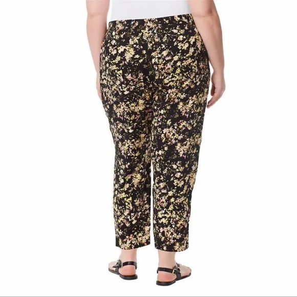 Jessica Simpson Ladies’ Printed Pull-on Pant Small - Picture 2 of 6
